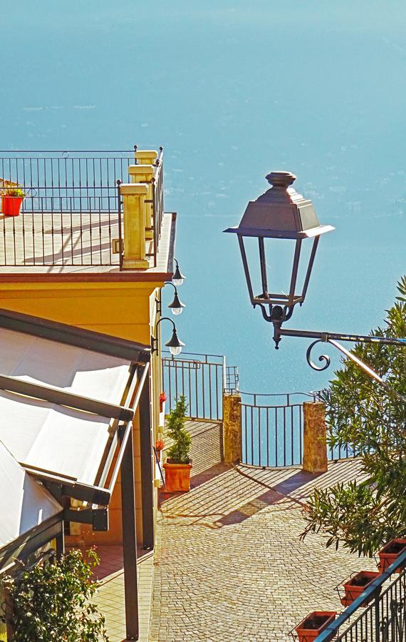 Casa Del Borgo Olga By Gardadomusmea Vila Tremosine Exterior foto